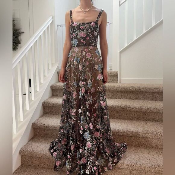 NWOT BRONX AND BANCO MIDNIGHT EMBROIDERED FLORAL GOWN - Picture 6 of 16